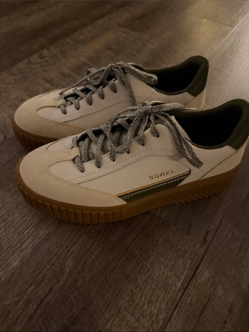 Sorel Cream and Gum Platform Low-Top Sneakers with Black Collar
